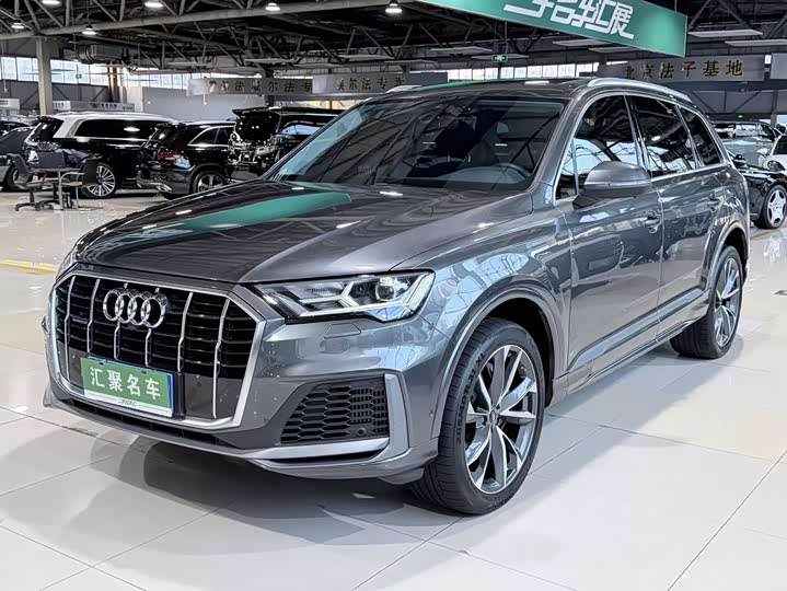 Audi Q7 2022 55 TFSI quattro S line sports