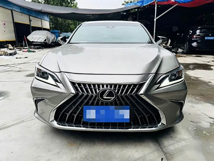 Lexus ES 2022 200 Excellence Edition