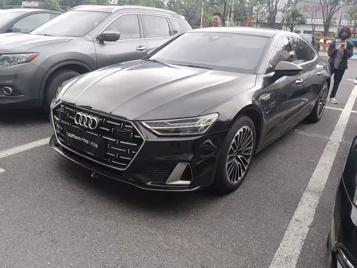 Audi A7L 2024 45 TFSI luxury model