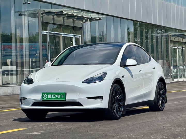 Model Y 2022 facelift, long-range all-wheel drive version