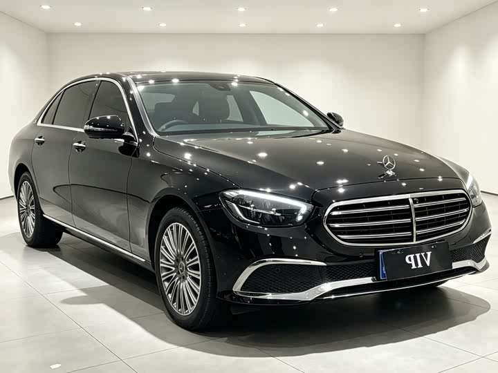 Mercedes-Benz E-Class 2023 E 300 L Fashion