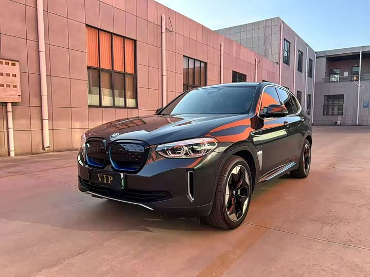 BMW iX3 2021 Leading Model