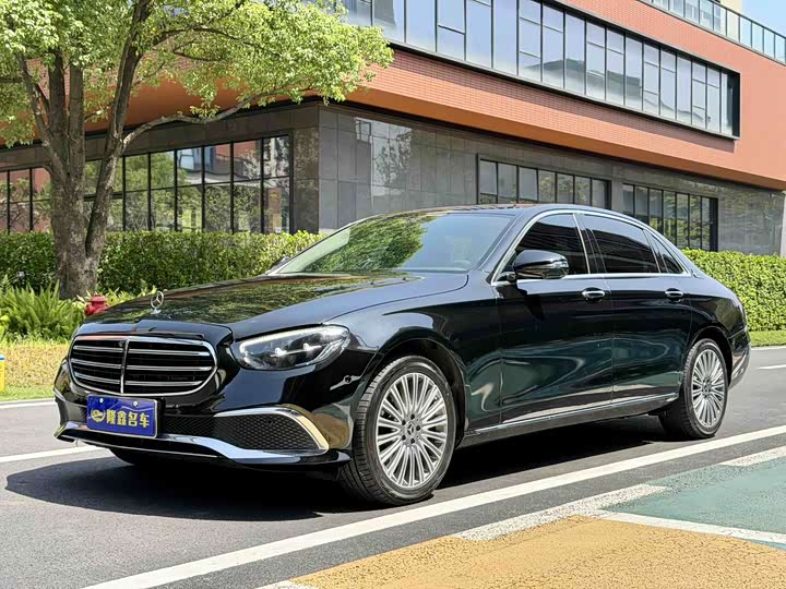 2022 Mercedes-BenzE-Class 2022 Model E 300 L Sports Fashion Model