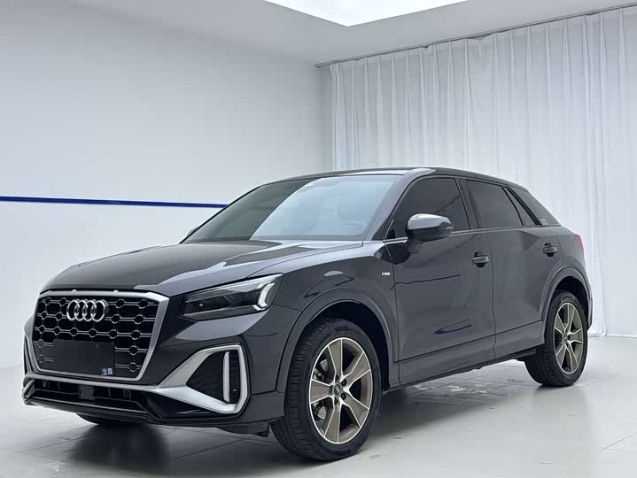 Audi Q2L 2022 35 TFSI Dynamic Fashion