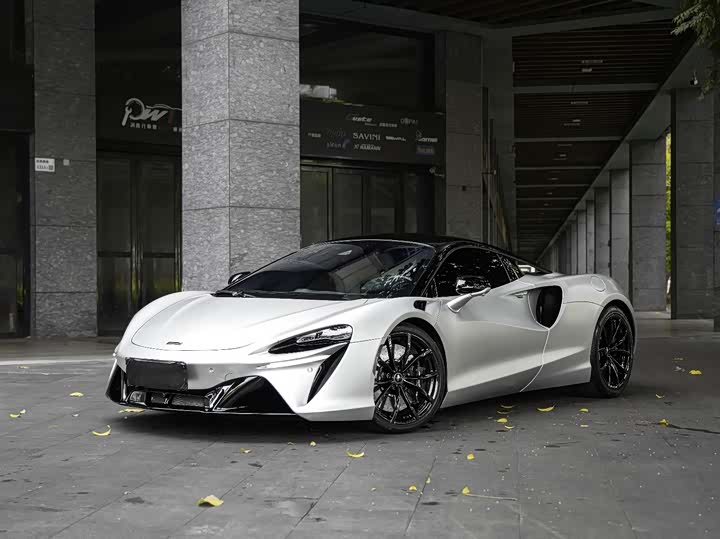 2023 Artura 2023 3.0T Hybrid Standard Model