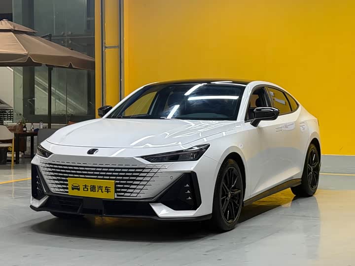 Changan UNI-V 2022 1.5T ZunGui Edition