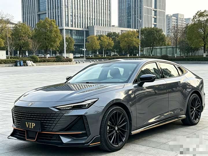 Changan UNI-V 2022 1.5T sports version