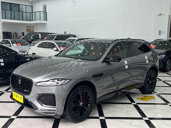 Jaguar F-PACE 2023 P250 R-Dynamic BLACK