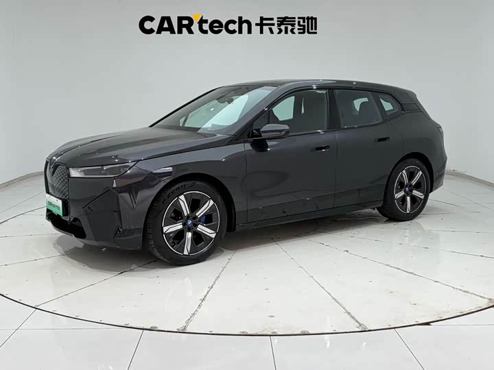 BMW iX 2022 xDrive40
