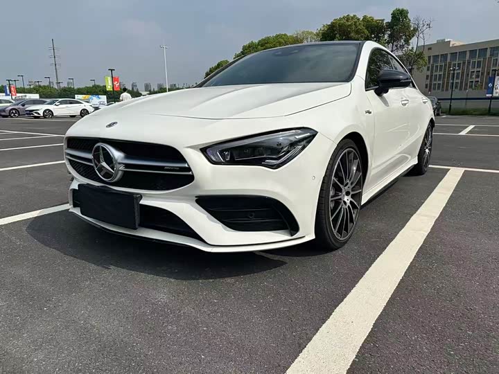 Mercedes-Benz CLA AMG 2023 AMG CLA 35 4MATIC 