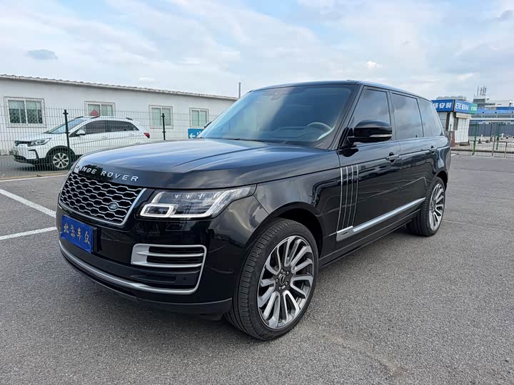2022 Range Rover 2022 3.0 L6 400PS Legendary Extended Classic Edition