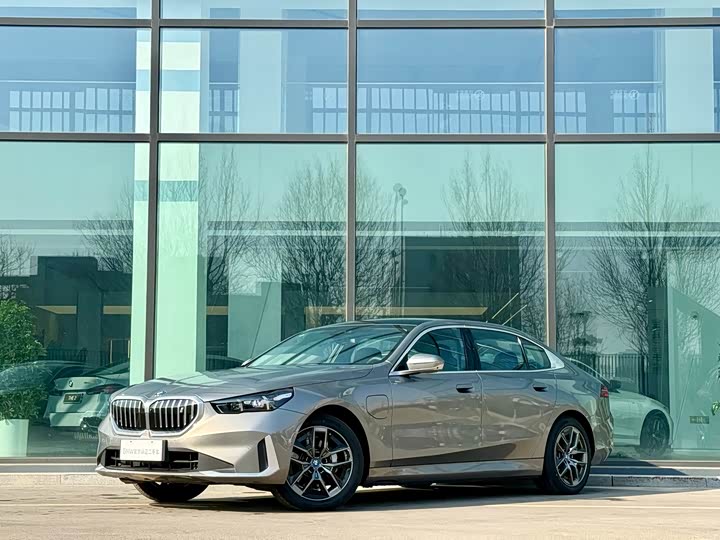 BMW i5 2024 eDrive 35L Exclusive Luxury Package