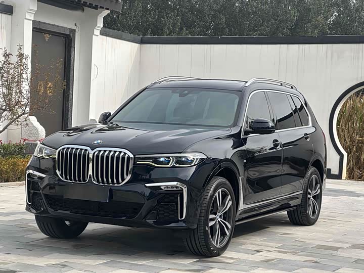 2022 BMWX7 2021 Model xDrive40i PremiumModelM Sports Package