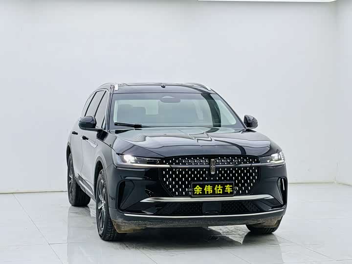2024 Nautilus 2023 2.0T AWD Premiere