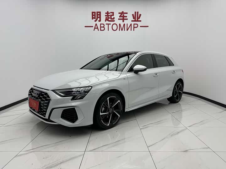 2022 AudiA3 2022 Model Sportback 35 TFSI Fashion SportsModel