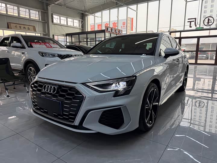 2022 AudiA3 2022 Model Sportback 35 TFSI Fashion SportsModel