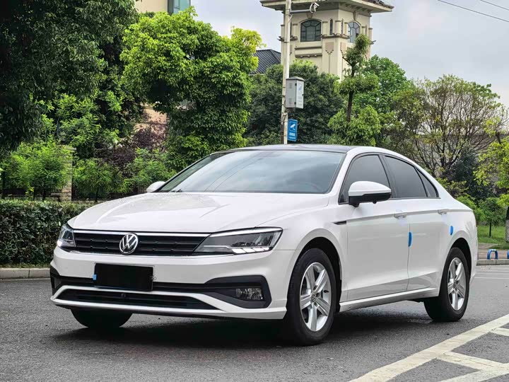Lamando 2021 Model 230TSI DSGFashion Edition