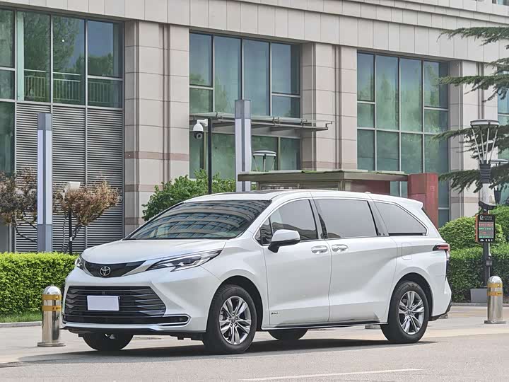 2024 SIENNA 2024 model 2.5L hybrid four-wheel drive premium version