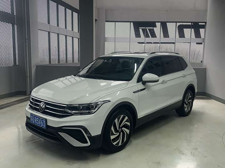 2023 Tiguan L 2023 Facelift 330TSI Automatic FWD Intelligent Edition