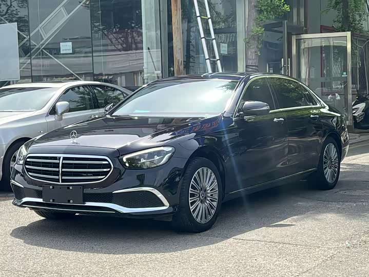 2022 Mercedes-Benz E-Class 2022 E 300 L Luxury Model