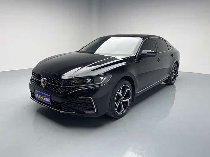 Passat 2024 model 380TSI Starry Sky Dragon Edition 