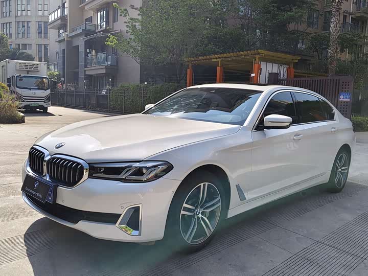 BMW5 Series 2021 Model Facelift 530Li LeadingModel M Sports Package