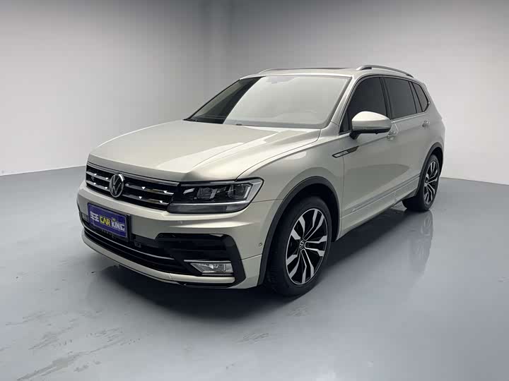 Tiguan L 2021 model 330TSI automatic two-wheel drive R-Line version