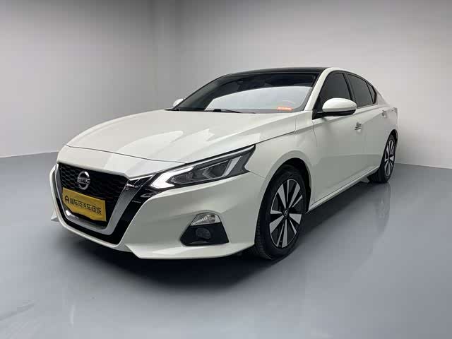 Teana 2021 model 2.0L XL Comfortable version 