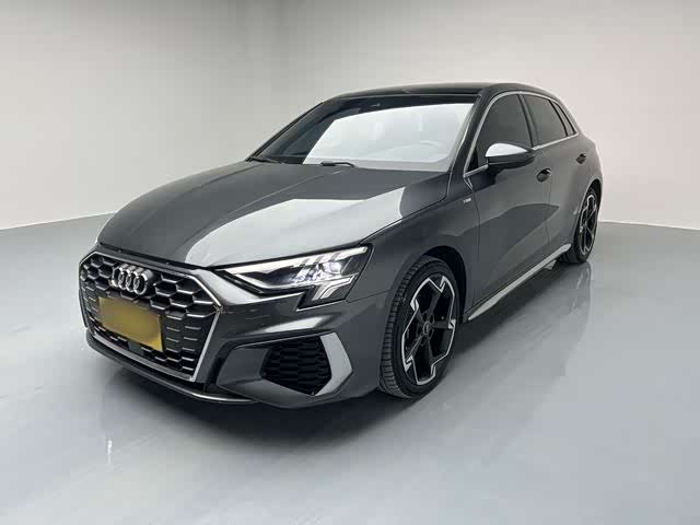 Audi A3 2024 Sportback 35 TFSI luxury sports model