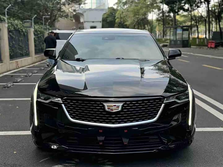 2022 Cadillac CT4 2022 28T Luxury