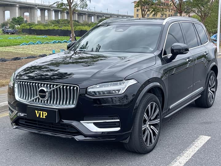 2022 VolvoXC90 2022 Model B6 Zhiyi Luxury Edition 7-seat