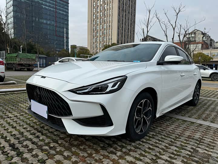 2022 MG5 2022 Model 180DVVT CVT Youth Luxury Edition