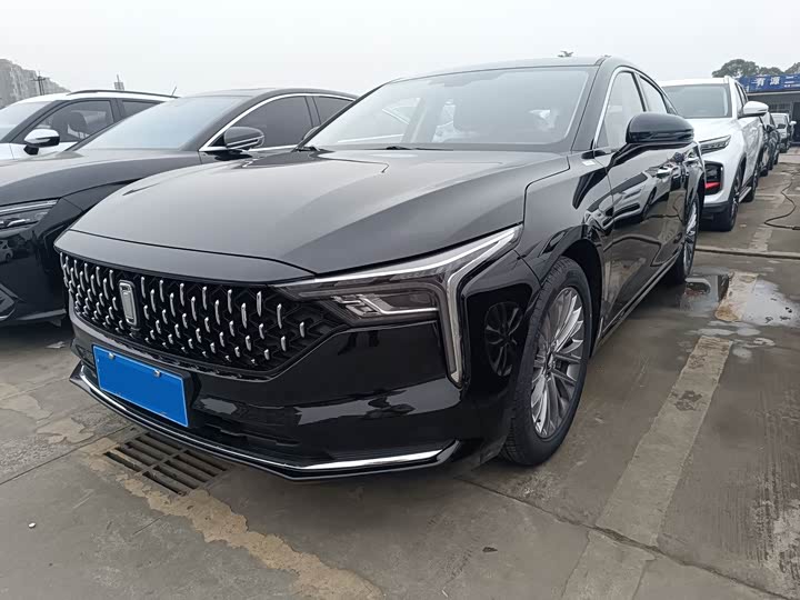 2023 BestuneB70 2022 Model Third Generation 1.5T Automatic Enjoy Model