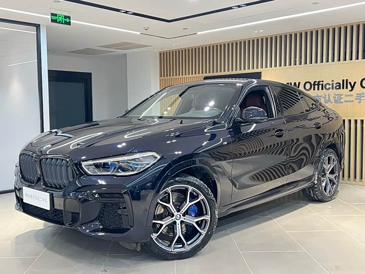 2023 2022 BMW X6 xDrive40i M Sport