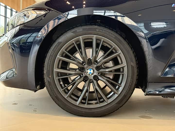2024 BMW3 Series 2024 Model 325i MSportsNight Package