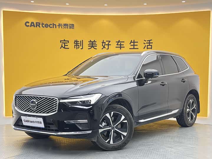 Volvo XC60 2026 model B5 four-wheel drive Zhiyi luxury version