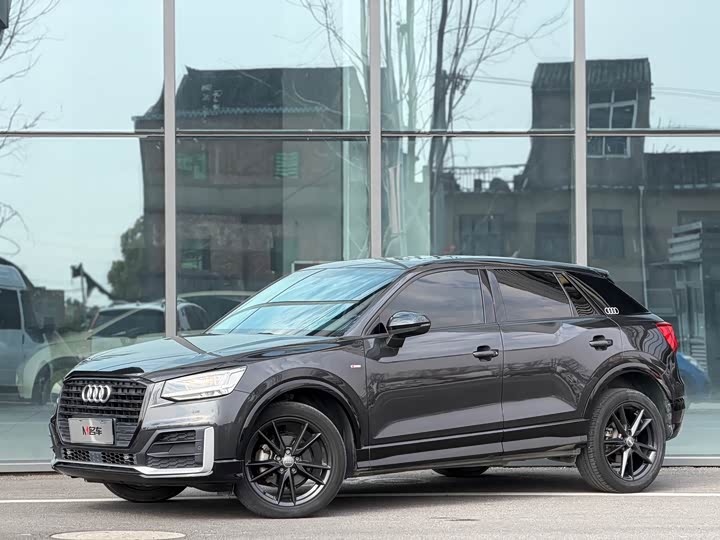 2021 Audi Q2L 2021 model 35 TFSI aggressive dynamic model