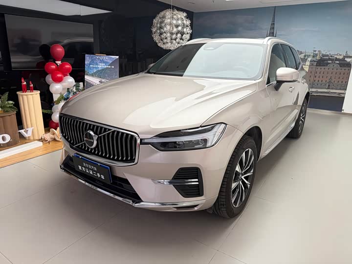 2025 VolvoXC60 2025 Model B5 4WD Zhiyuan Luxury Edition