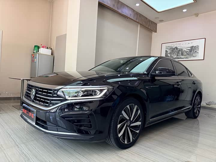2022 Passat 2023 330TSI Luxury Edition