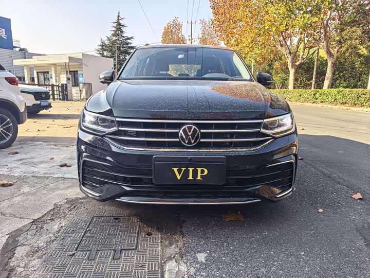 2024 Tiguan L 2024 Model Outstanding Model 330TSI Automatic 2WD Dragon Edition