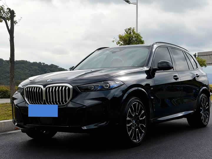 2024 BMWX5 2023 Model xDrive 40Li MSportsNight Package