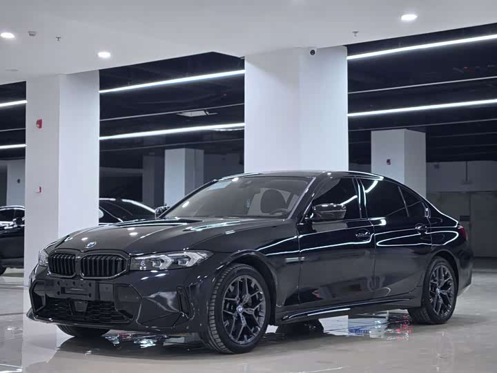 2025 BMW 3 Series 2025 330Li M Sports Night Package
