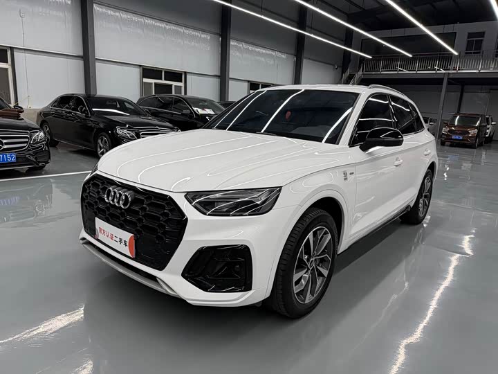 2023 AudiQ5L 2023 Model 40T Luxury Dynamic Model