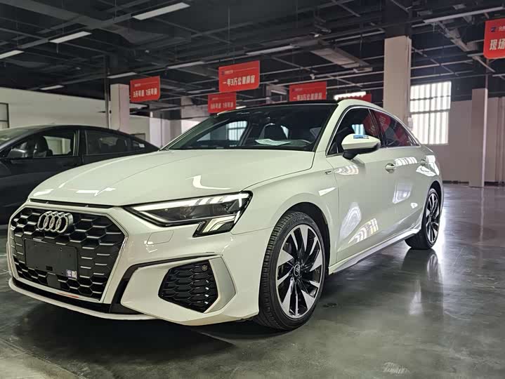 Audi A3 2024 A3L Limousine 35 TFSI fashionable and sporty