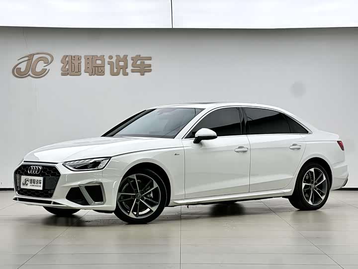 Audi A4L 2022 model 40 TFSI fashionable and dynamic 