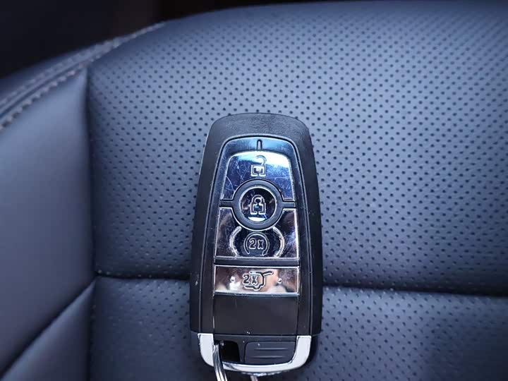 Voyager + 2026 model + 2.0T + four-wheel drive Atlantis exclusive version +