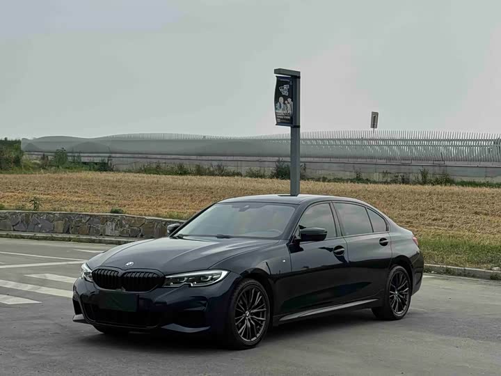 2022 BMW 3 Series 2022 325i M Sports Night Package