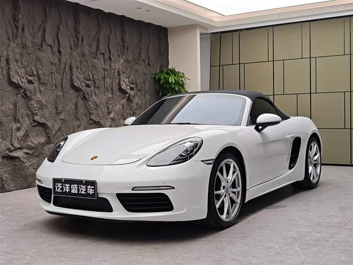 2022 Porsche 718 2022 Boxster 2.0T