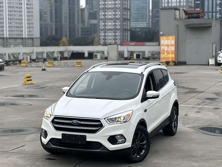 Escape 2019 Model EcoBoost 180 2WD Platinum Wing Model National VI