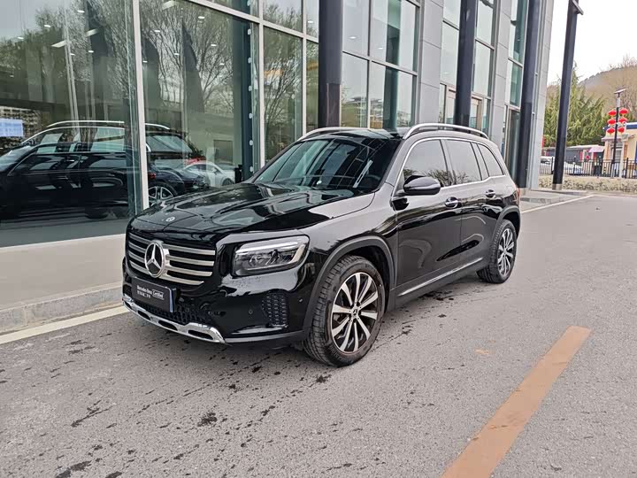 Mercedes-Benz GLB 2024 facelift GLB 220 fashion model